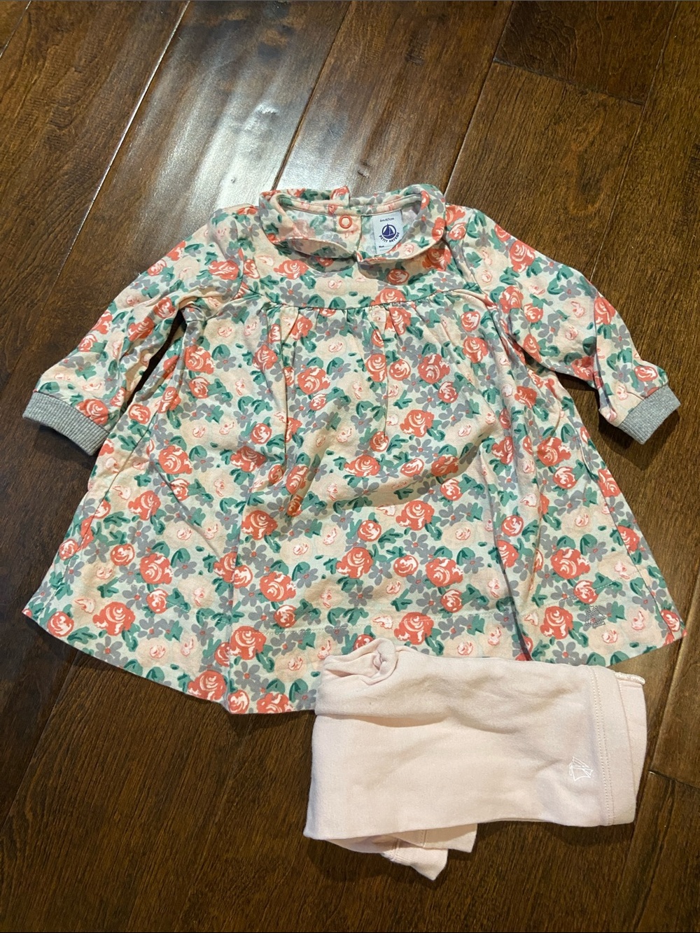 Petit Bateau baby girl 2 piece set SZ 6M floral collared top & leggings